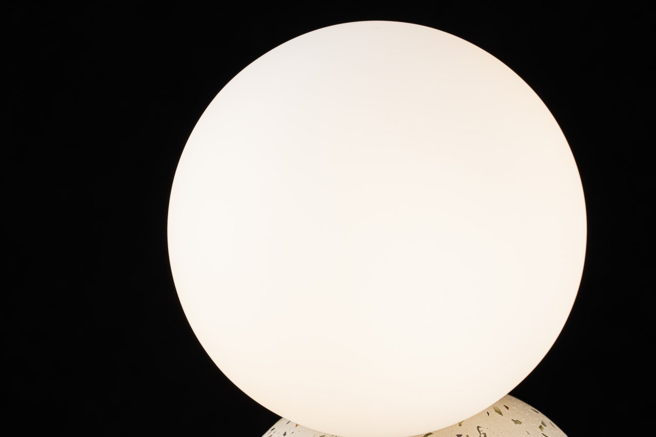 Aplique De Pared de Concreto Con Bola De Vidrio Beige