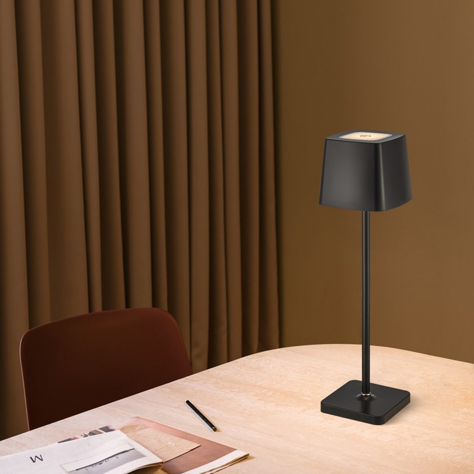 Lampara portátil recargable con led integrado CCT Negro