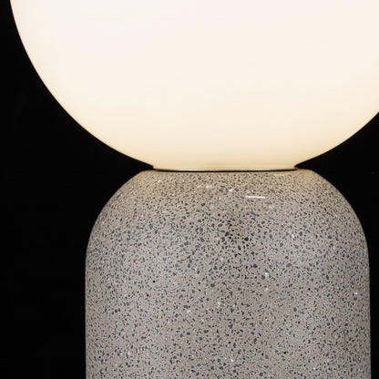 Lampara De Mesa Con Bola De Cristal De Concreto Negro