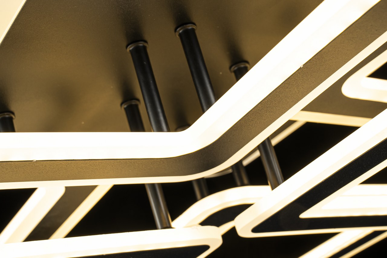 Lampara con 6 Cuadros Led Negro