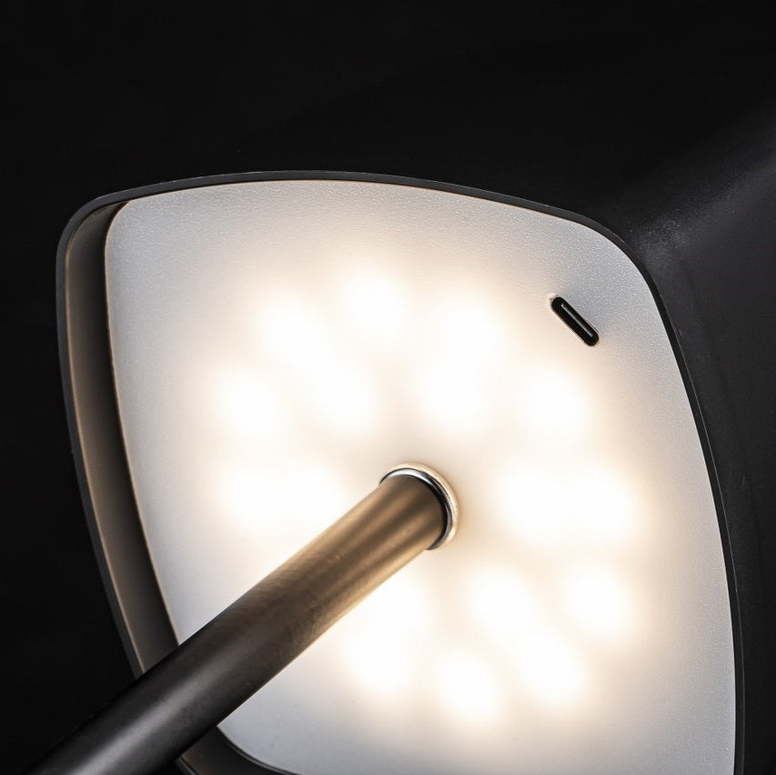 Lampara portátil recargable con led integrado CCT Negro