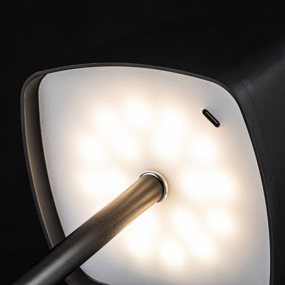 Lampara portátil recargable con led integrado CCT Negro