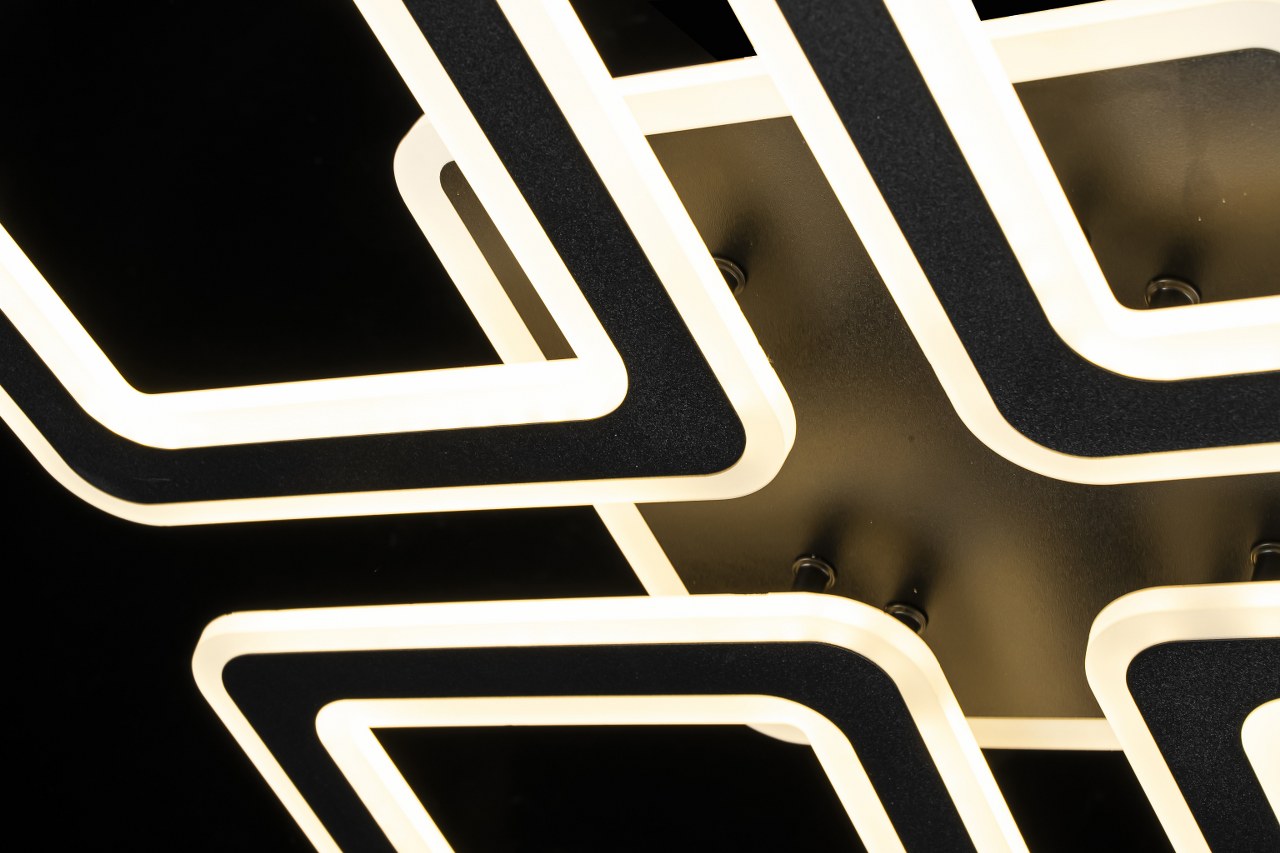 Lampara Led 4 Brazos Cuadrados Negro