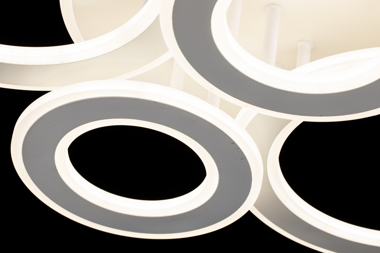 Lampara de 4 aros CCT Regulable Blanco