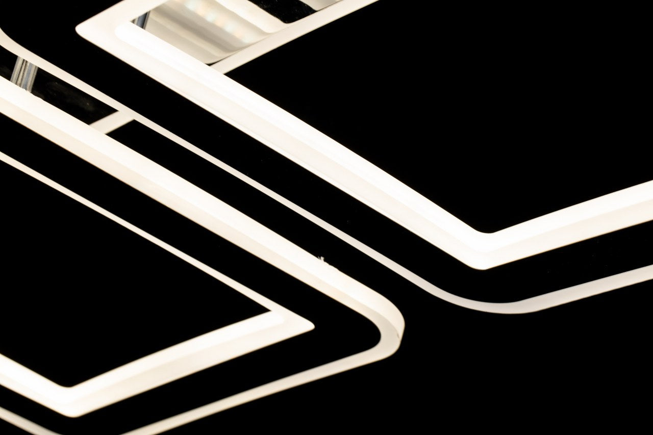 Lampara 4 Cuadros Led Cromada Gris