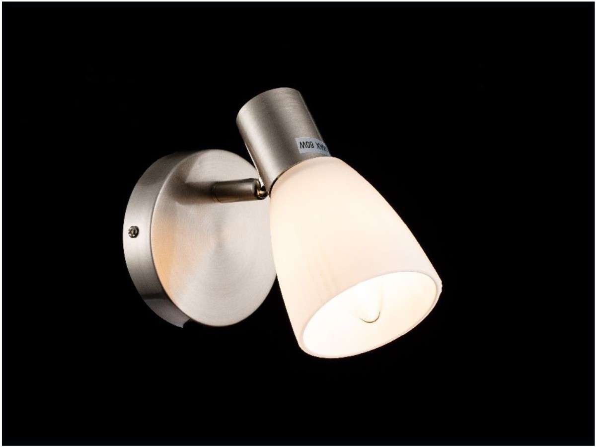 Aplique de pared negro metalizado bombilla E14 BATH FL703-1W