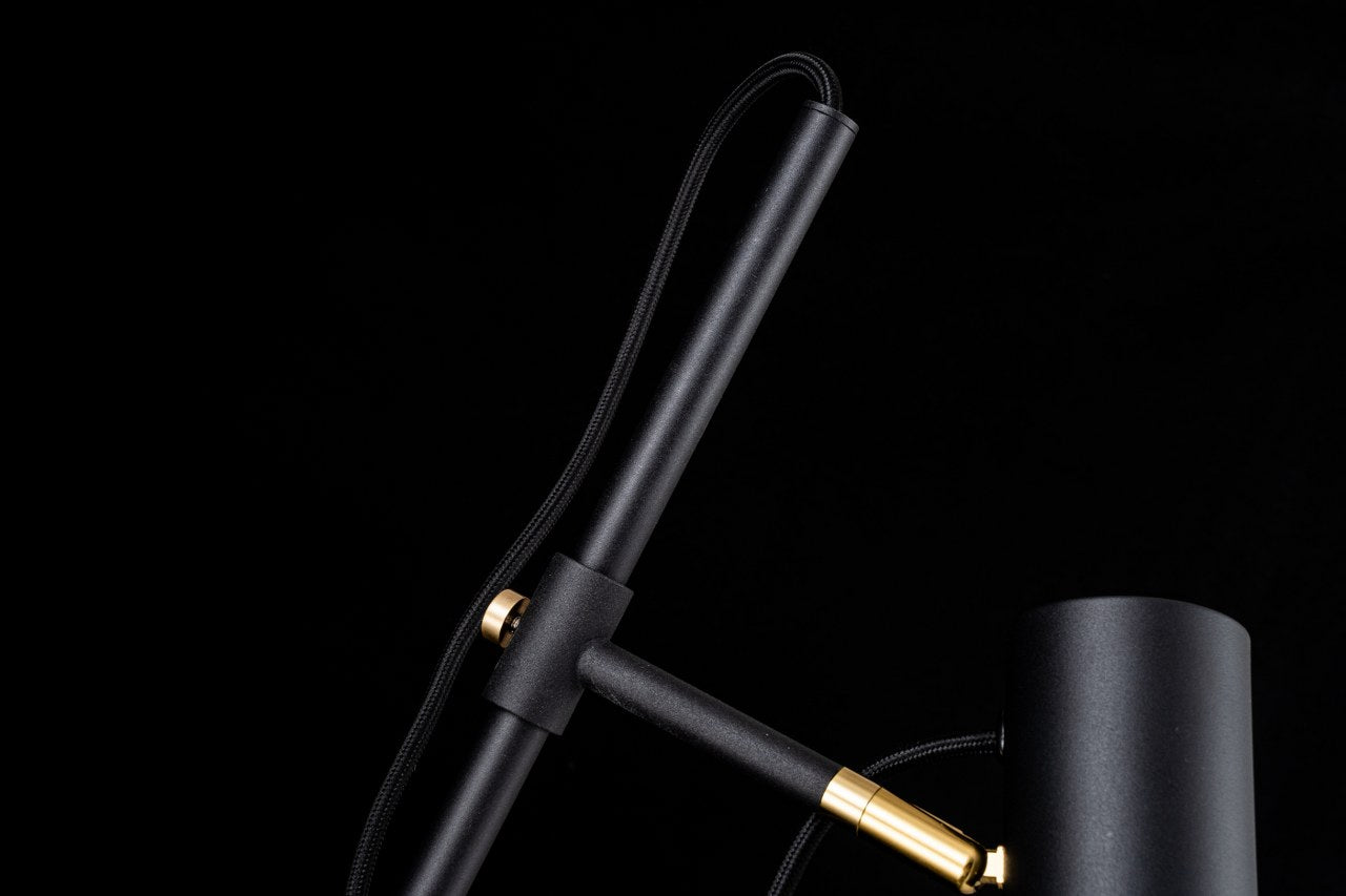 Lámpara de Pie Negra Moderna FOCUS - LP5058-1F